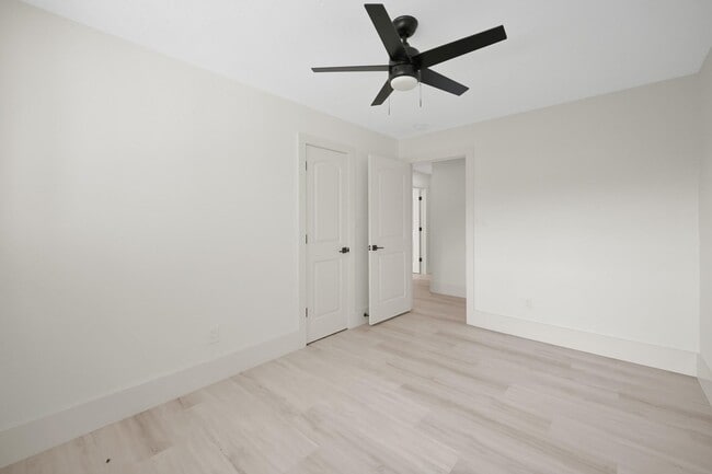 Building Photo - 6026 Willowbend Blvd