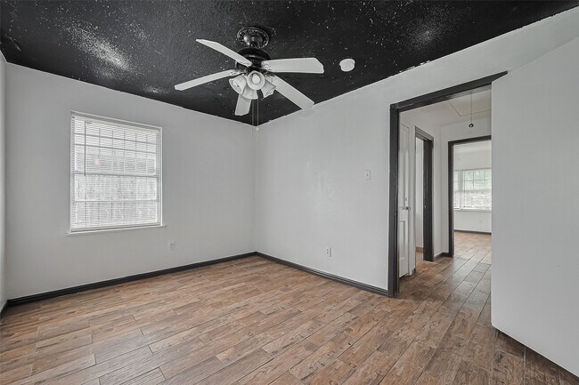 Building Photo - 423 Gammon Dr