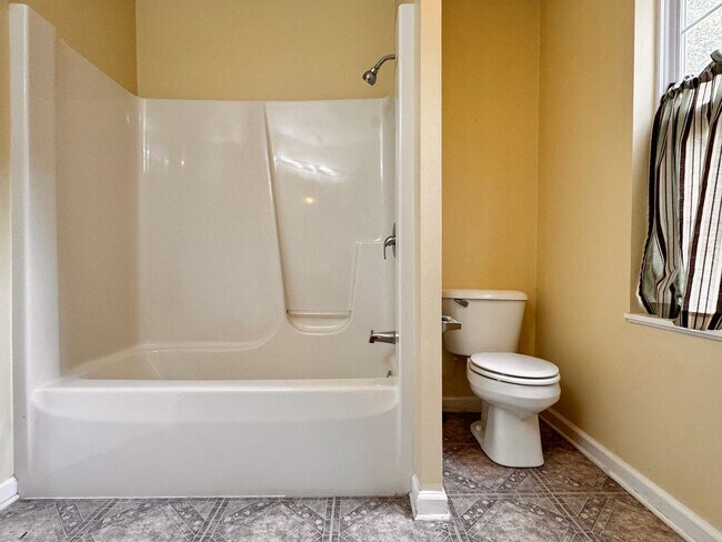 Building Photo - Log Home Nestled in the Woods, Albemarle County Location