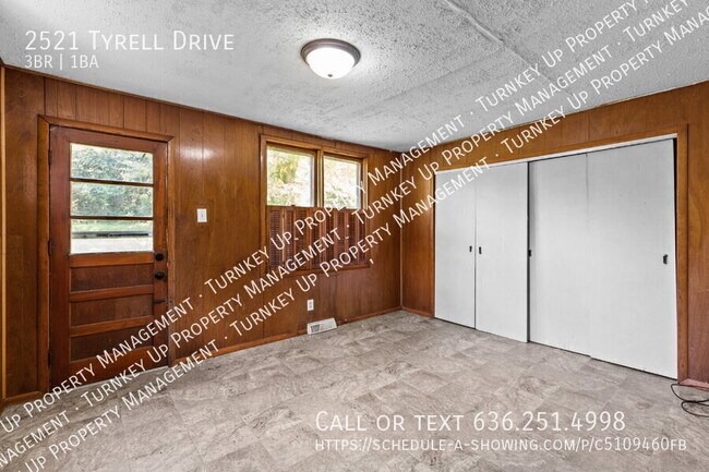 Building Photo - 2521 Tyrell Dr