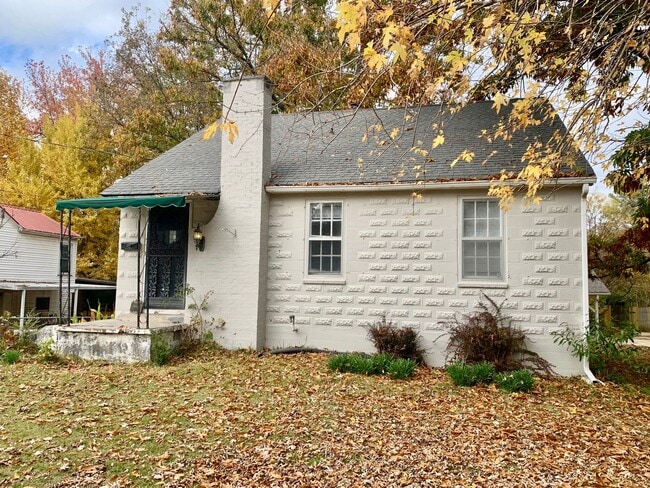 Primary Photo - 4 Bedroom 2 Bath – FOR RENT!