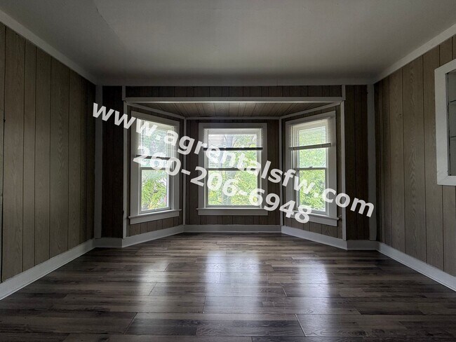 Building Photo - 2919 S Harrison St