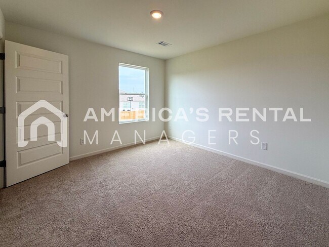 Building Photo - 11562 McCord Ln