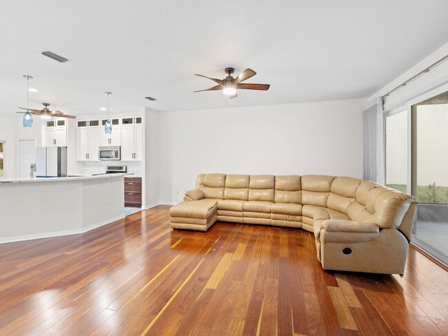Building Photo - Sawgrass at Suntree
