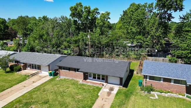 Building Photo - 10315 Monarch Dr