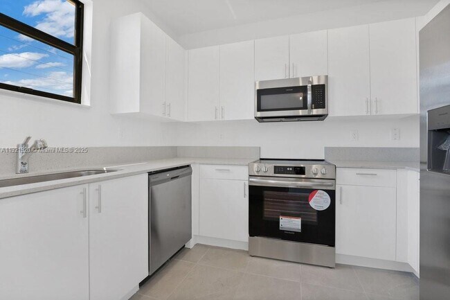 Building Photo - 11926 SW 247th Ter