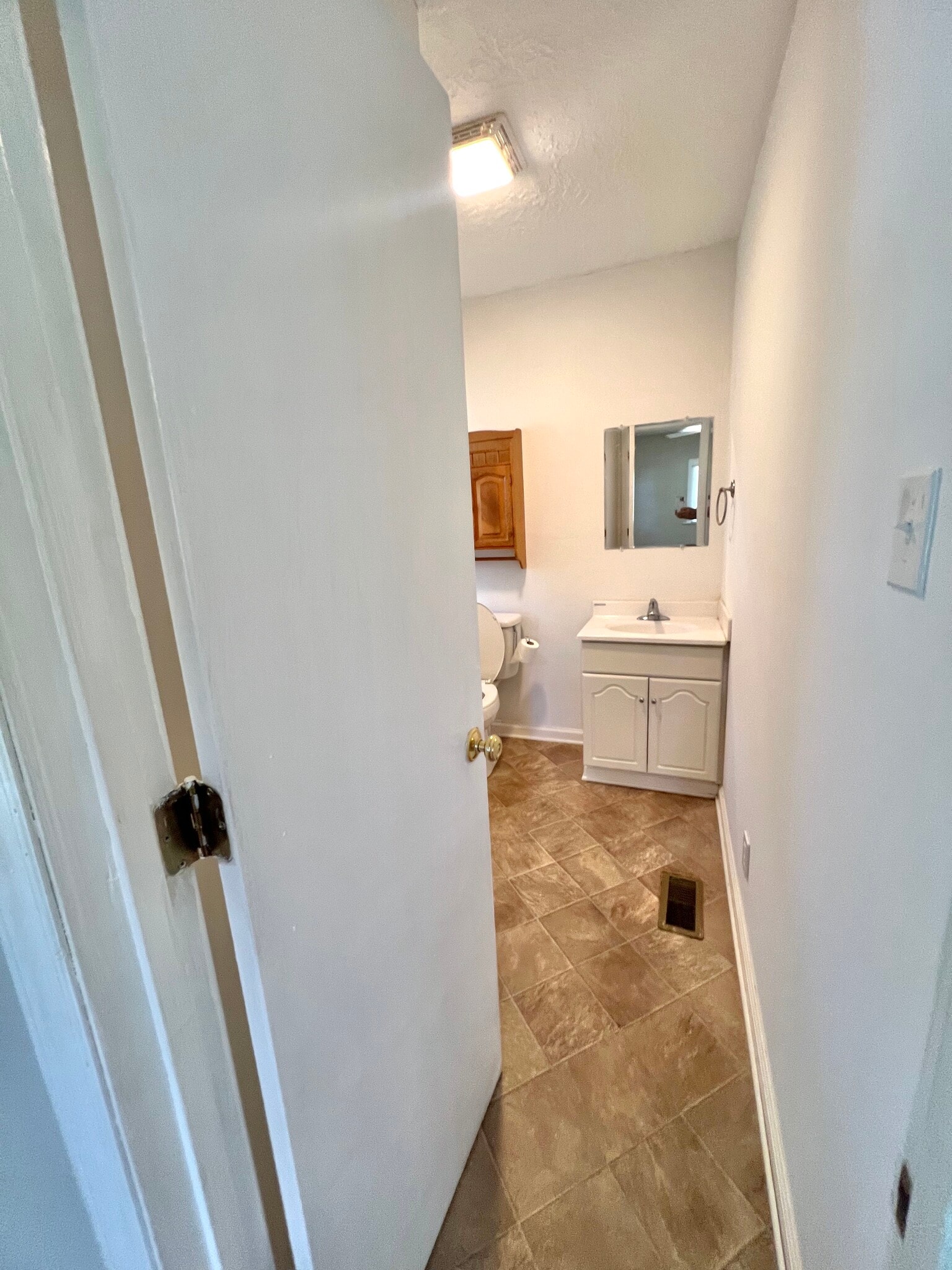 Master Bath - 671 Godley Rd