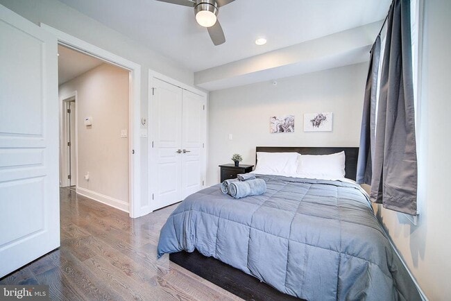 Building Photo - 1513 S Lambert St