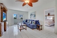 Building Photo - 320 S Surf Rd
