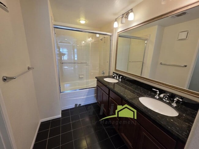 Building Photo - 2177 Diamondback Ct