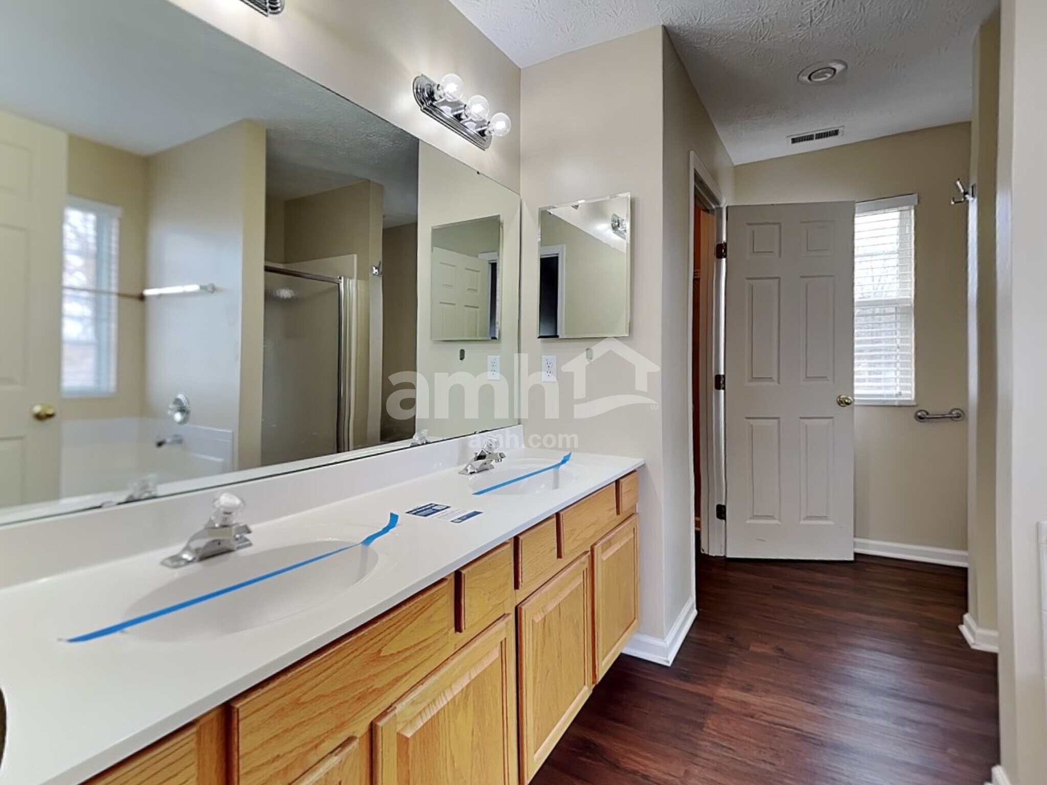 Building Photo - 6131 Pine Meadows Dr