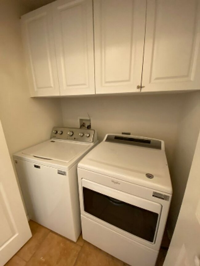 Building Photo - 3 Bedroom 2 bath Home in Cypress Lakes