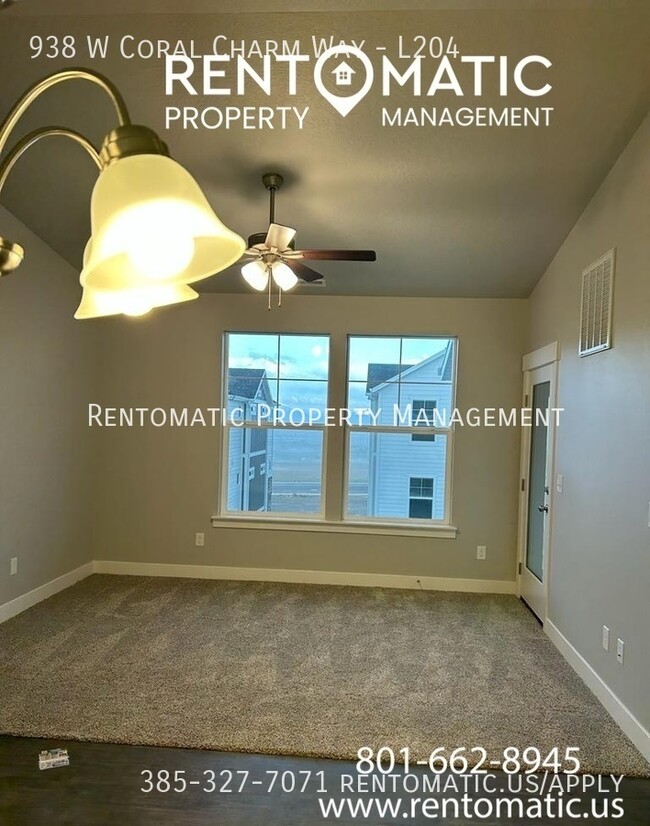Building Photo - 938 W Coral Charm Wy