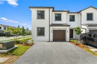 Building Photo - 18920 SW 344th Ter