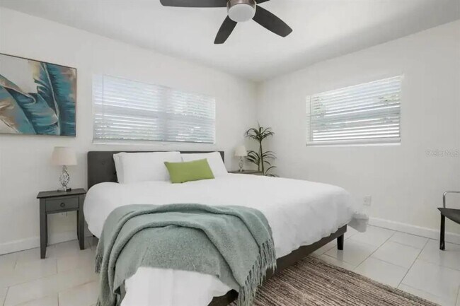 Building Photo - 2539 Trinidad St