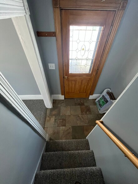 Building Photo - 231 2nd St