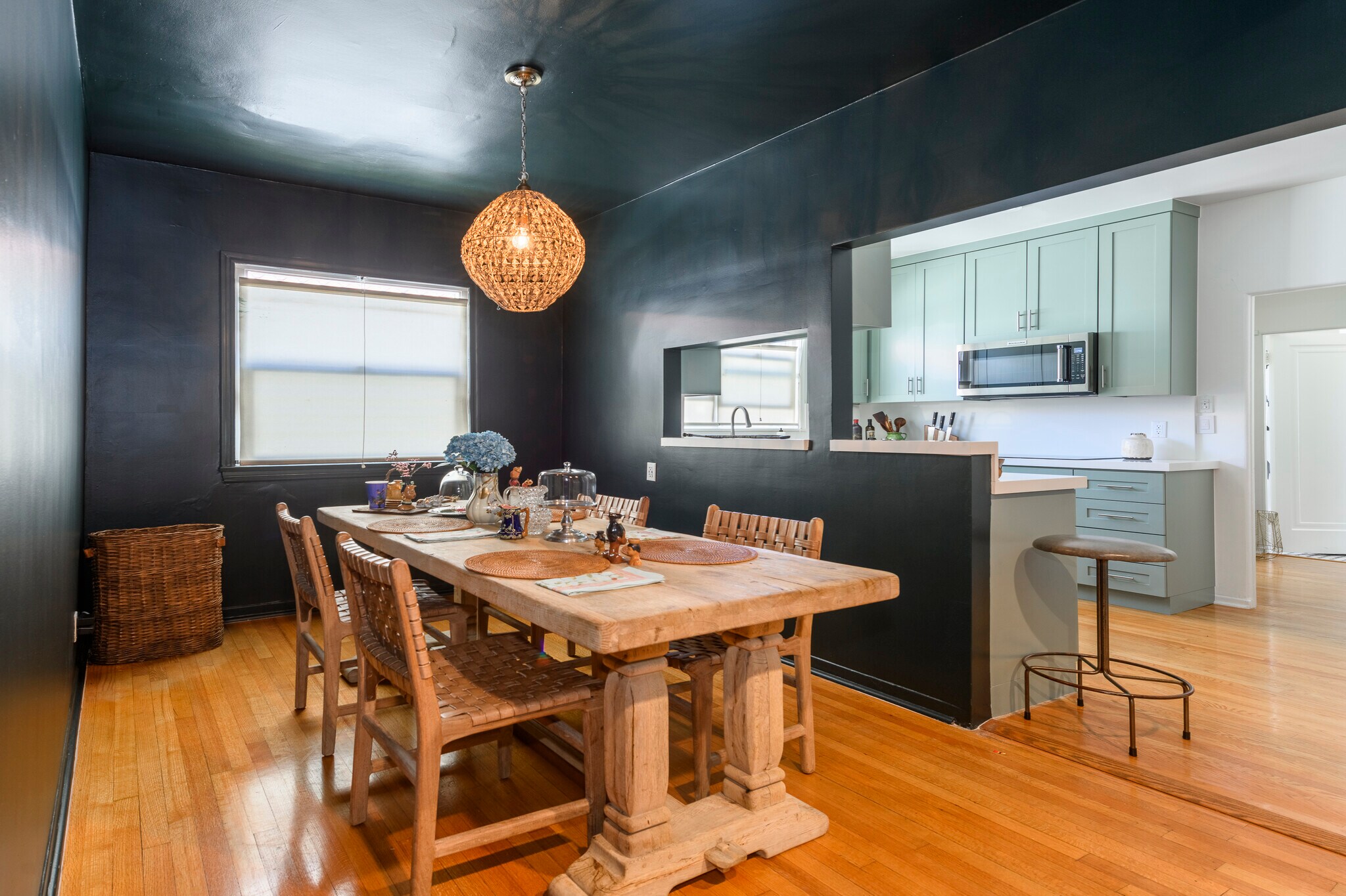 breakfast nook can repaint if wanted - 148 S Orange Dr