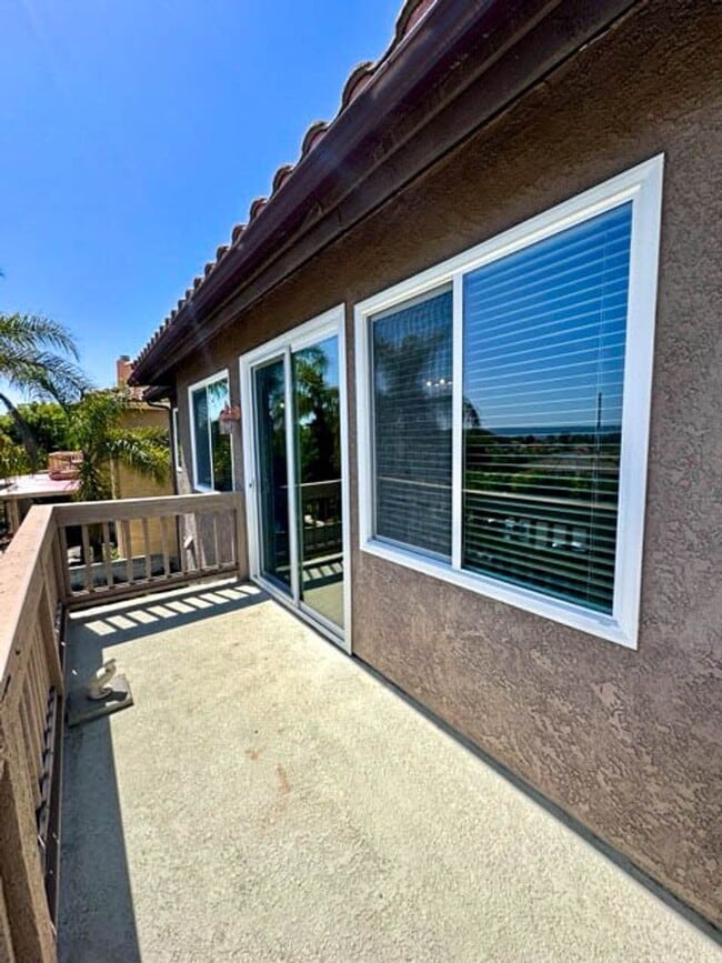 Building Photo - COMING SOON! Large Murrieta home available for LEASE!