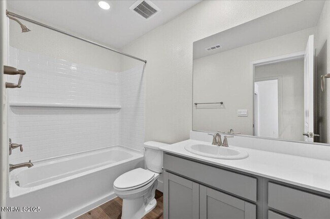 Building Photo - 1629 Icelandic Wy