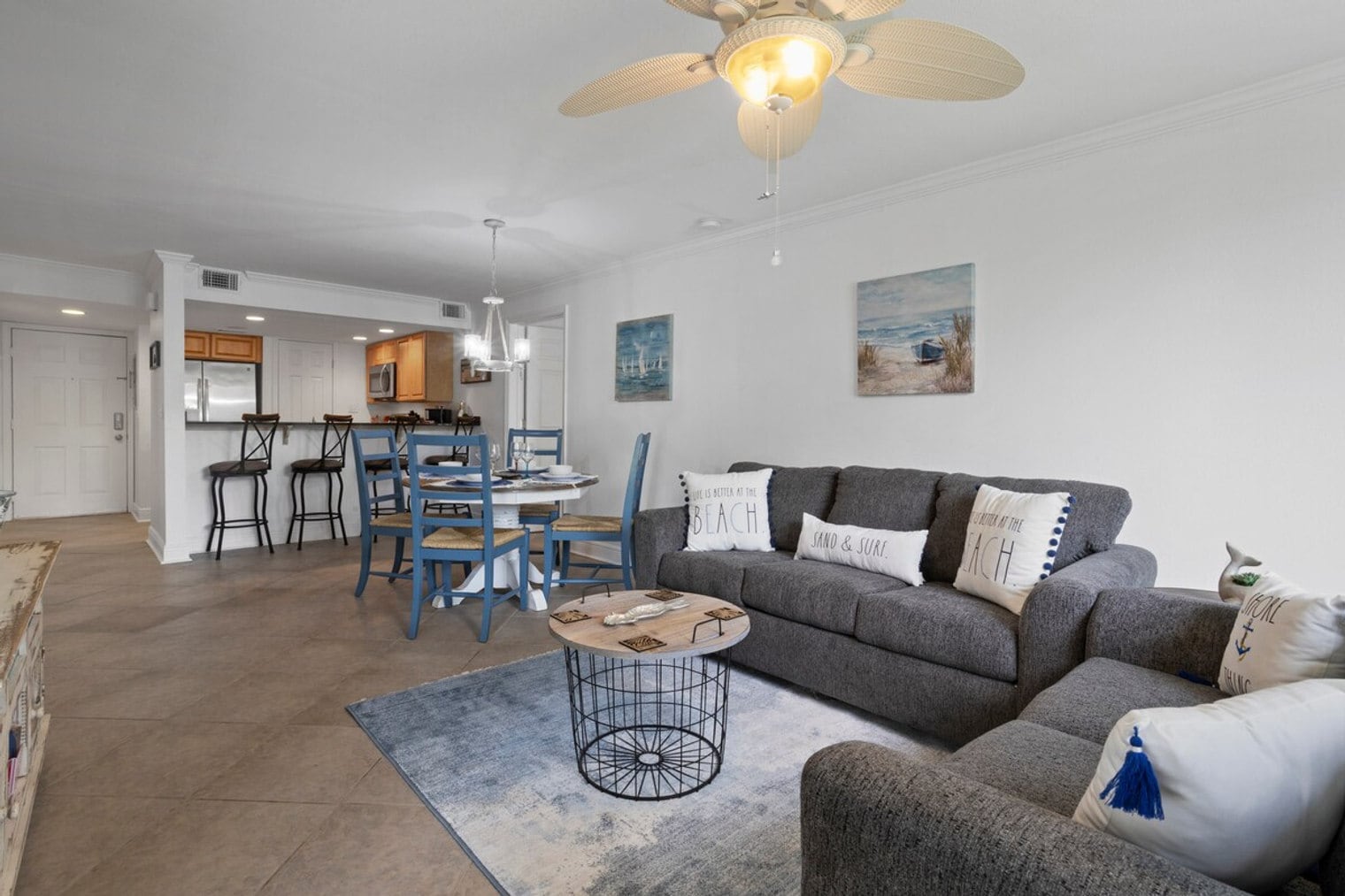 Building Photo - 2046 Beach Blvd