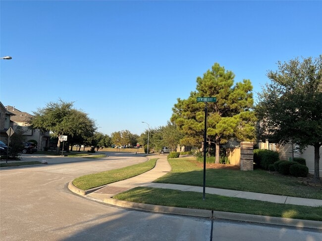 Building Photo - 6419 Densberry Ln