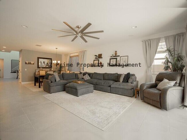 Building Photo - 12125 W Luxton Ln