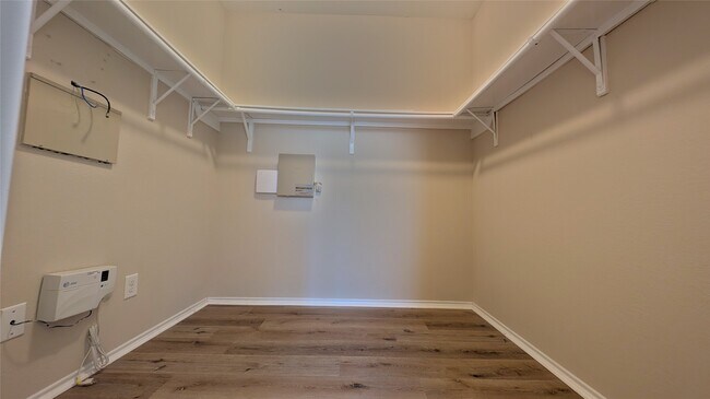 Building Photo - 16006 Arapaho Bend Ln