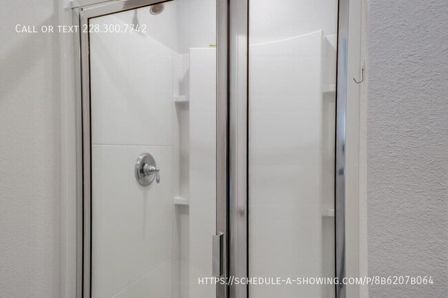 Building Photo - 114 Debuys Rd