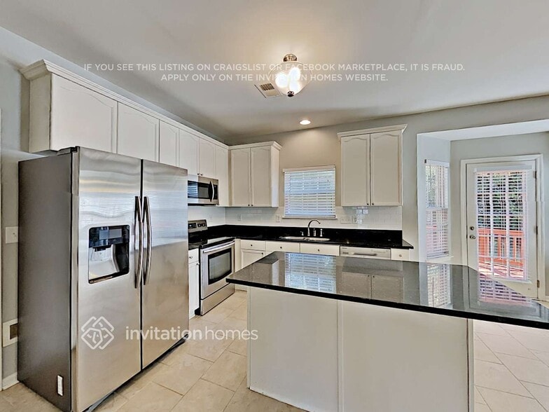 Building Photo - 12145 Autumn Winds Ln