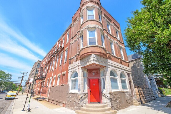 Building Photo - 2026 S Washtenaw