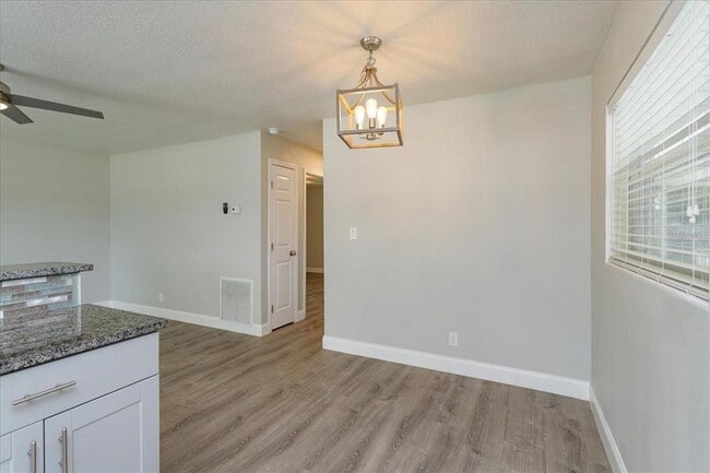 Building Photo - 504 El Dorado Way