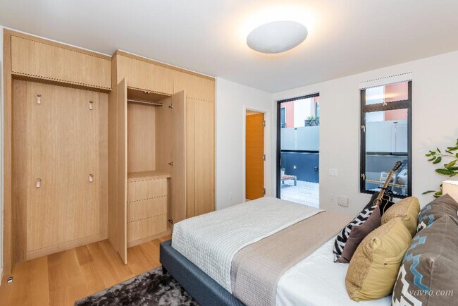 Building Photo - 17 Guy Pl