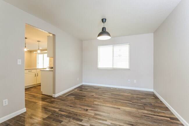 Building Photo - 13922 Hudson Way