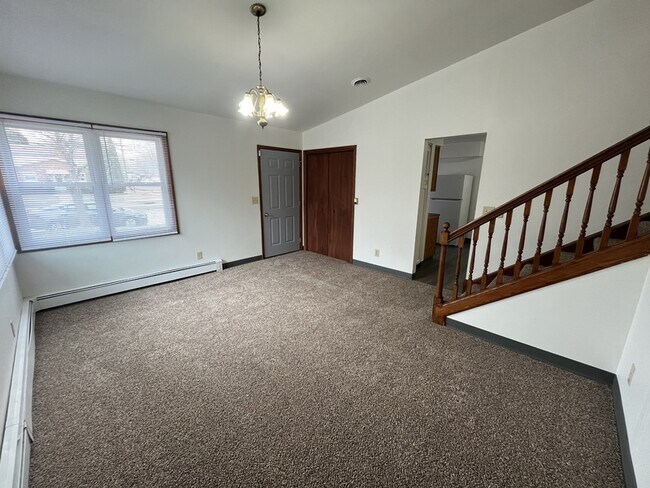 Building Photo - 1201-1203 S 35th St