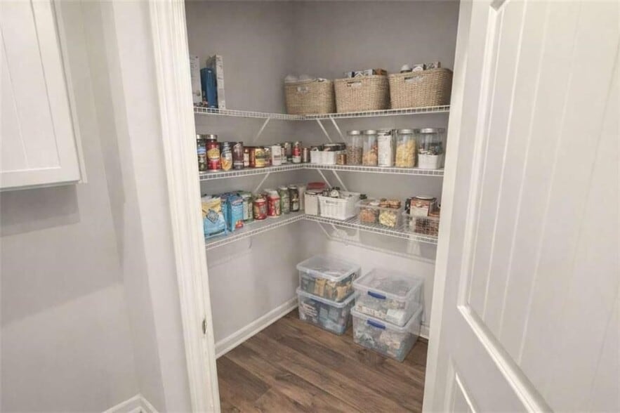 Building Photo - 3190 Greyton Dr