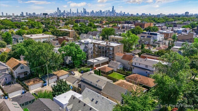 Building Photo - 2515 N Talman Ave