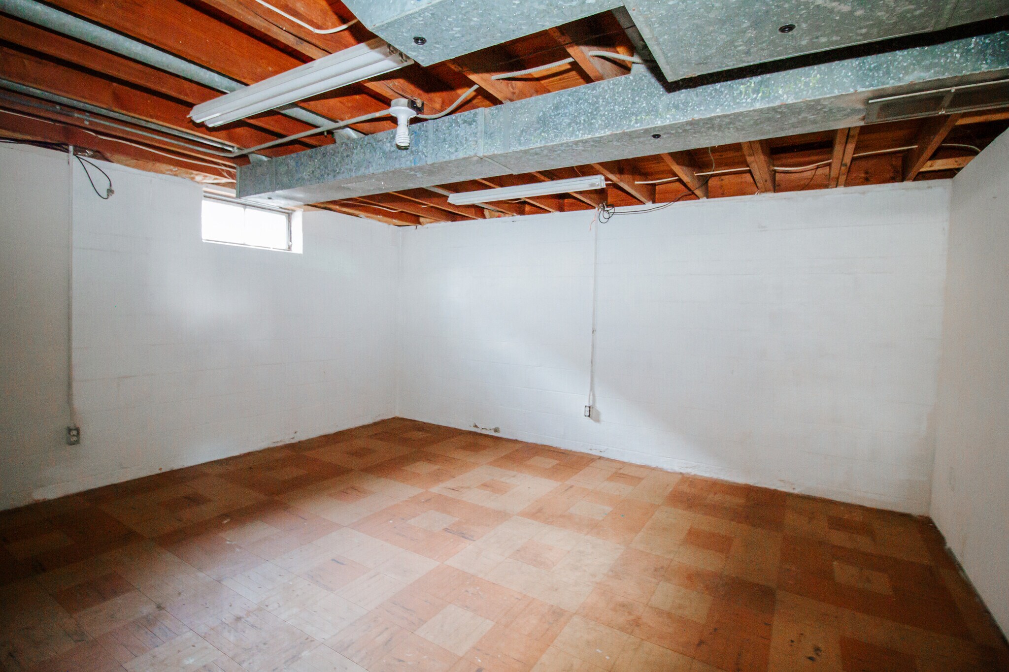 Building Photo - 2303 Mellwood Ave