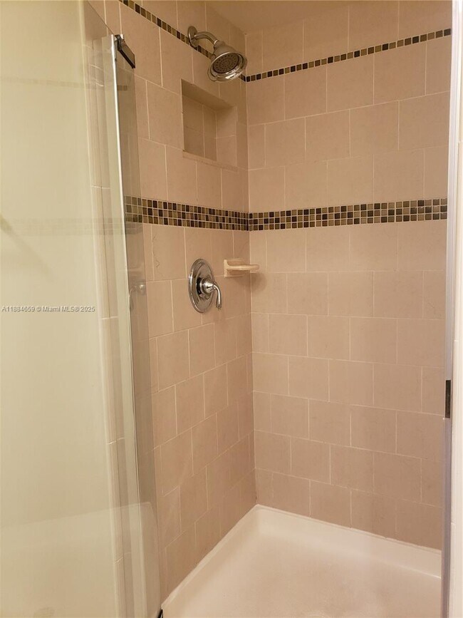 Building Photo - 1494 Springside Dr