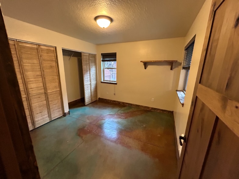 Building Photo - 6248 Three Needles Ln