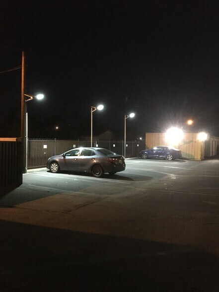 Building Photo - 574 Greystone Ln