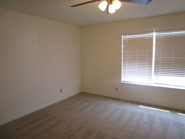 Building Photo - 2404-2406 Calder Ct.