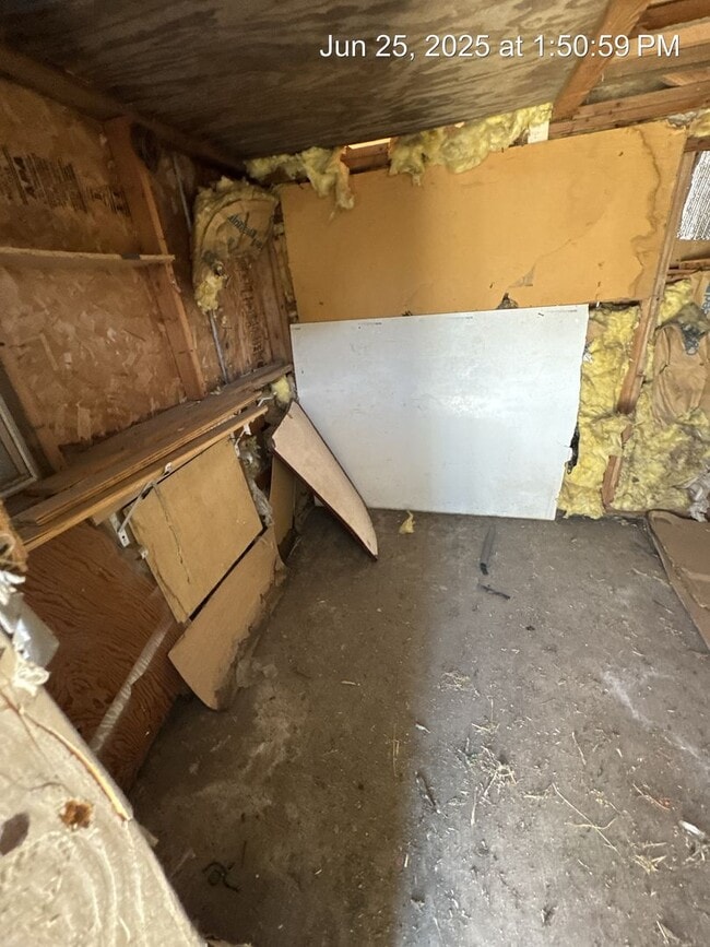 Building Photo - Upgrades galore to this home on Harvard St...
