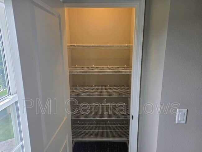 Building Photo - 2316 Hazeltine Pl