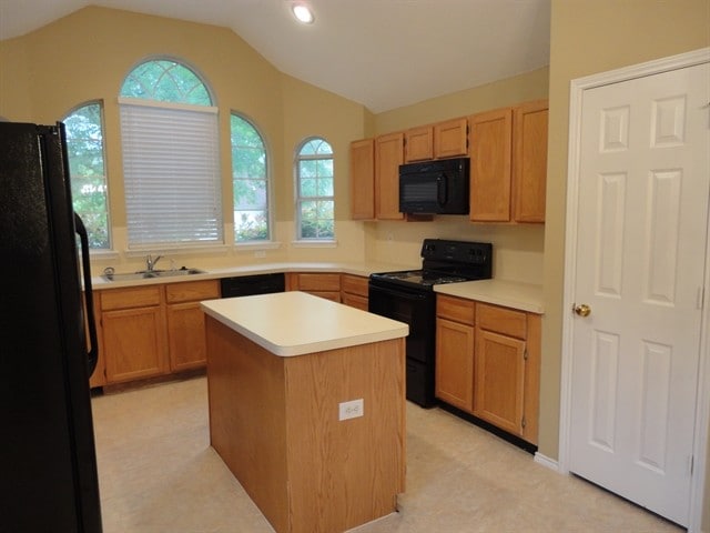 Building Photo - 4736 N Cascades St