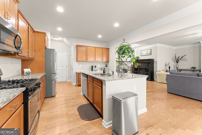 Building Photo - 128 Orange Cir