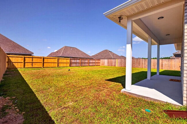 Building Photo - 7719 Claymont Cir