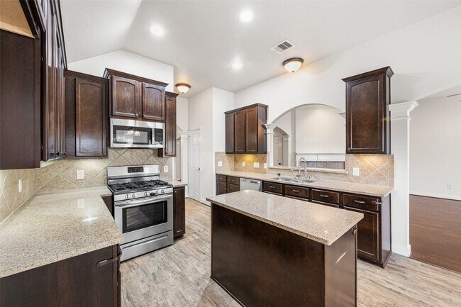 Building Photo - 12806 Winter Springs Dr
