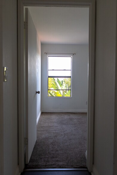 Building Photo - 9326 Twin Trails Drive