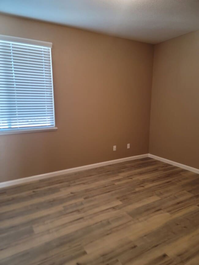 Building Photo - North Natomas-  NEWLY REMODELED