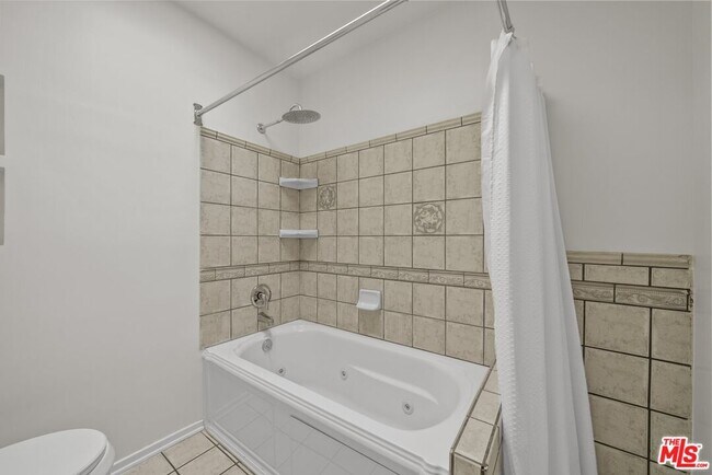 Building Photo - 923 W Orange Grove Ave